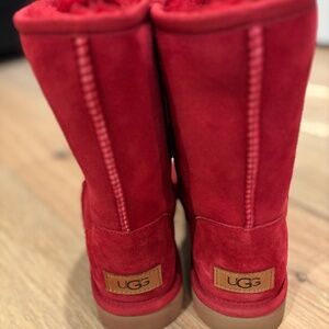 UGG Women's Mid Length Classic Boot